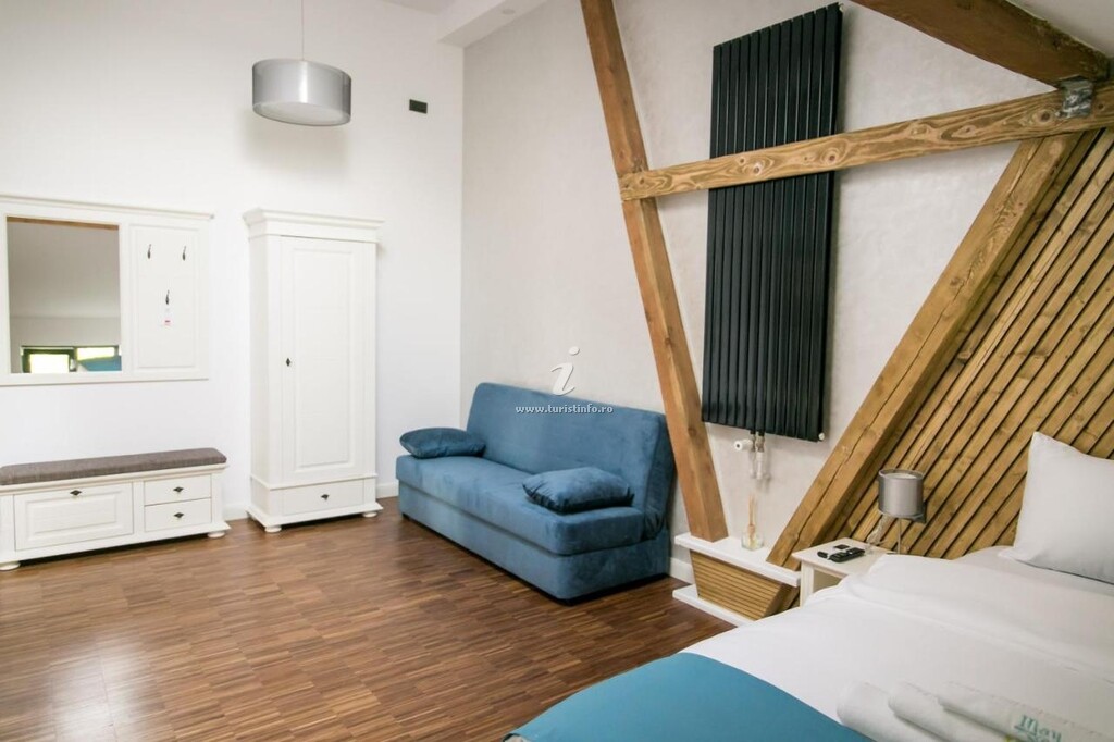 Pensiunea May Residence