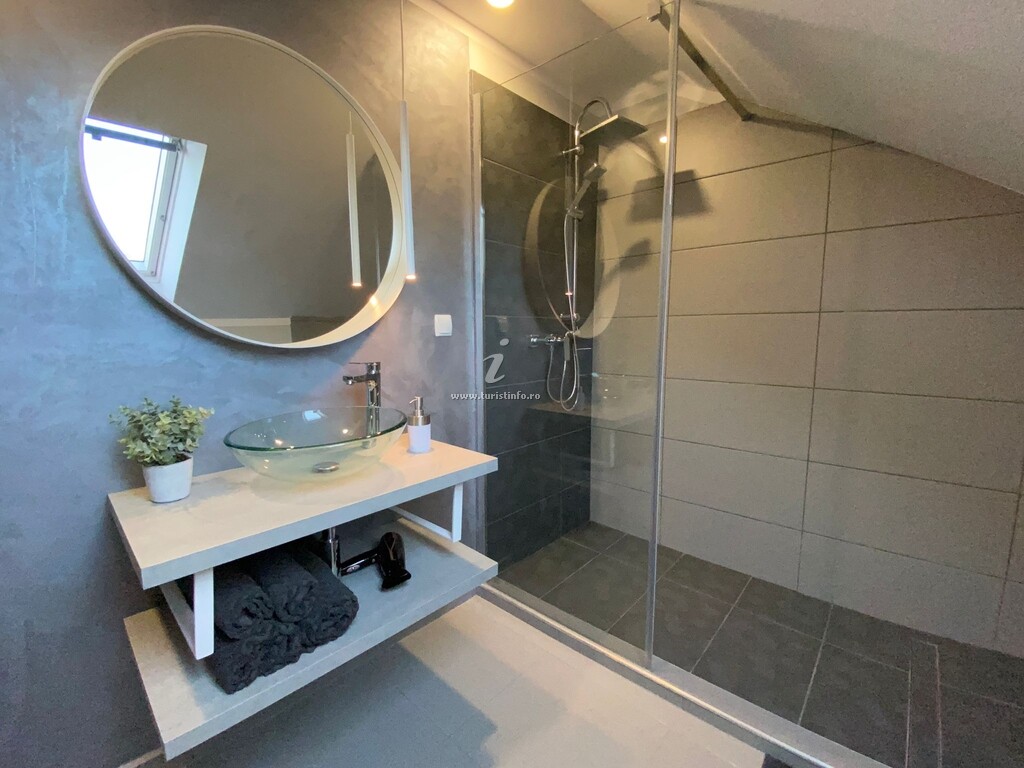 Camere de închiriat B&B Home