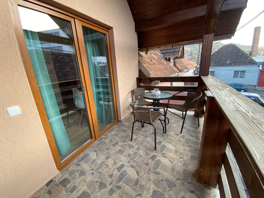 Camere de închiriat B&B Home