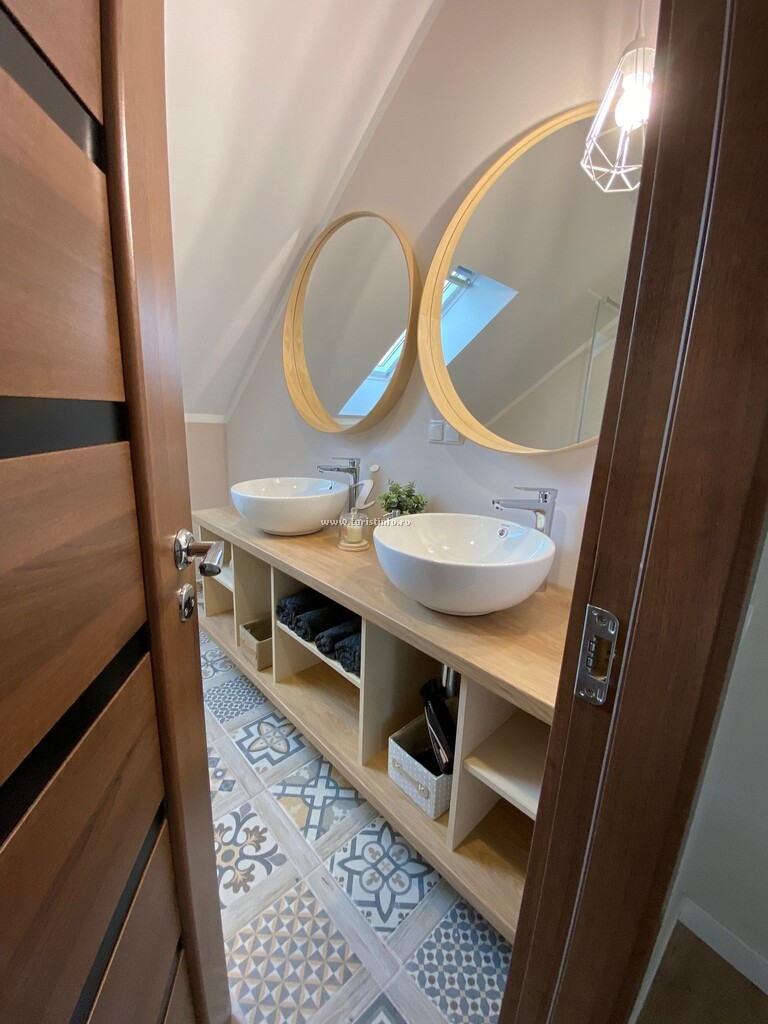 Camere de închiriat B&B Home