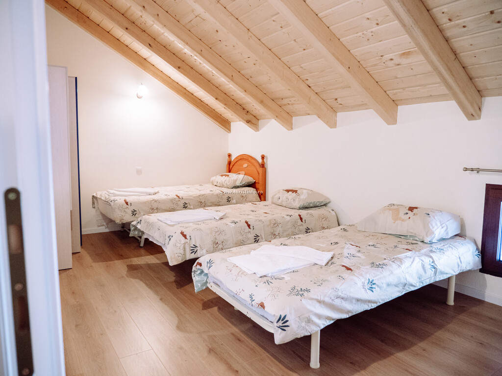 Casa Acasă la Bunica