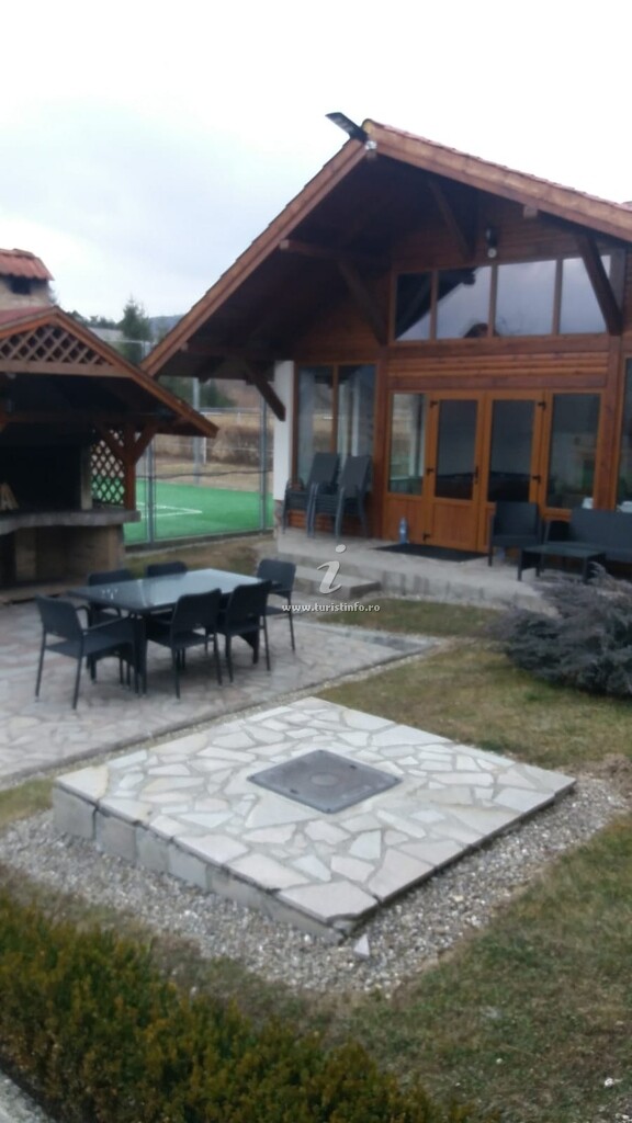 Pensiunea Roxana
