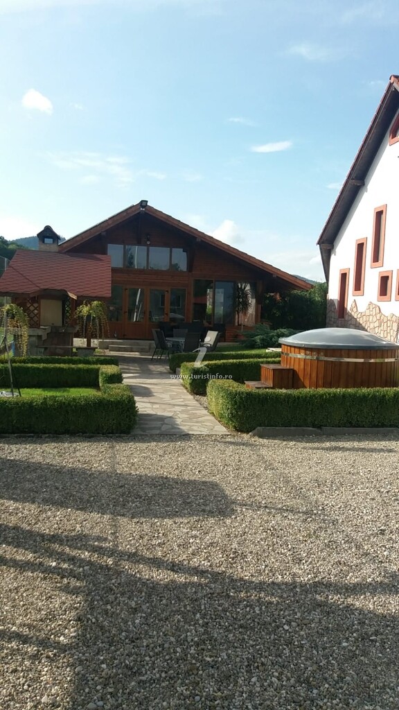 Pensiunea Roxana