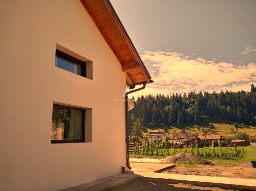 Casa Acasă la Bunica