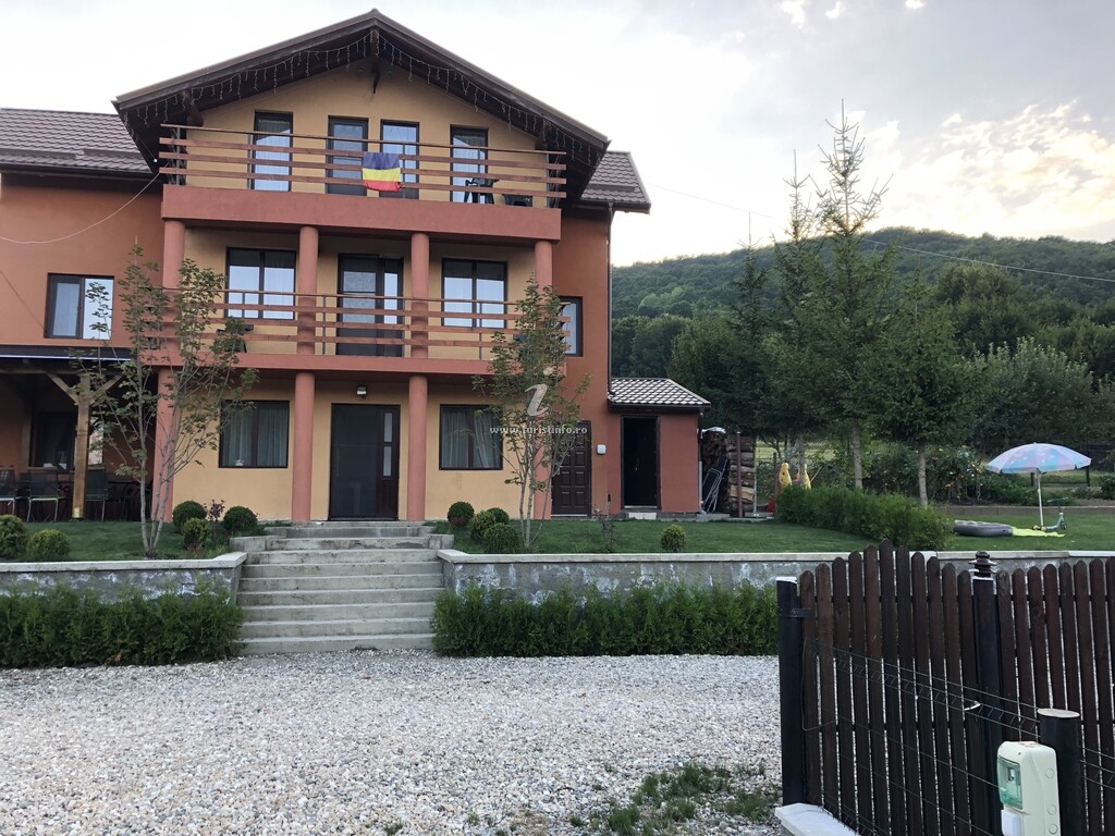 Pensiunea Casa Elisa