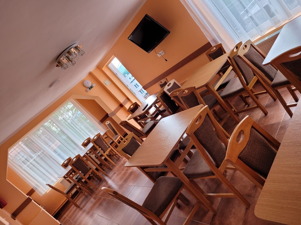 Pensiunea La Flori