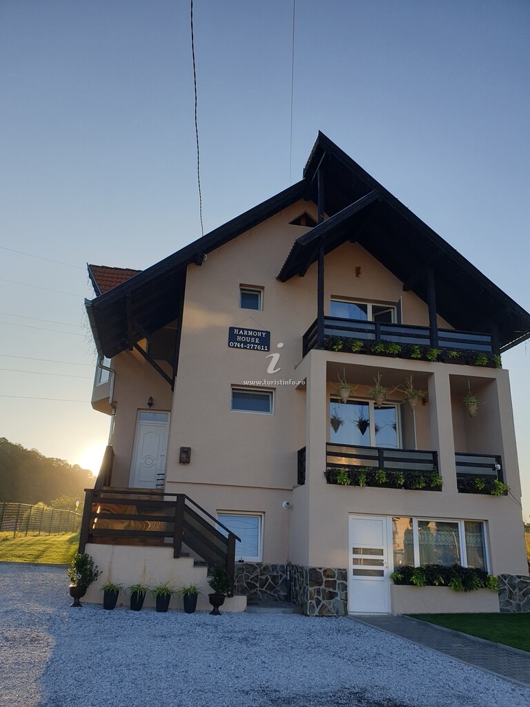 Vila Harmony House