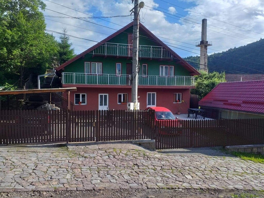 Camere de închiriat Casă de Oaspeți Urkon