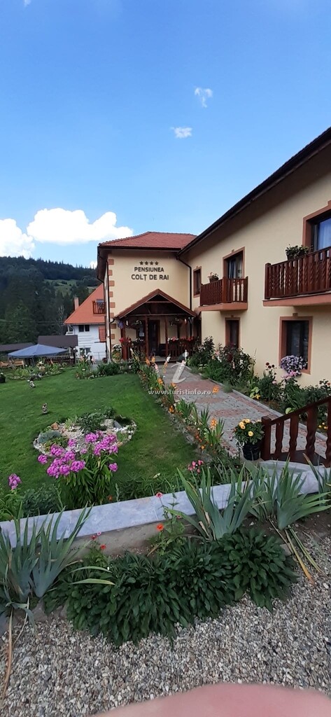 Pensiunea Colț de Rai