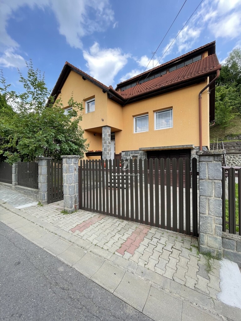 Casa Silent House