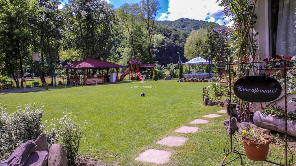 Camere de închiriat Casa Csiki