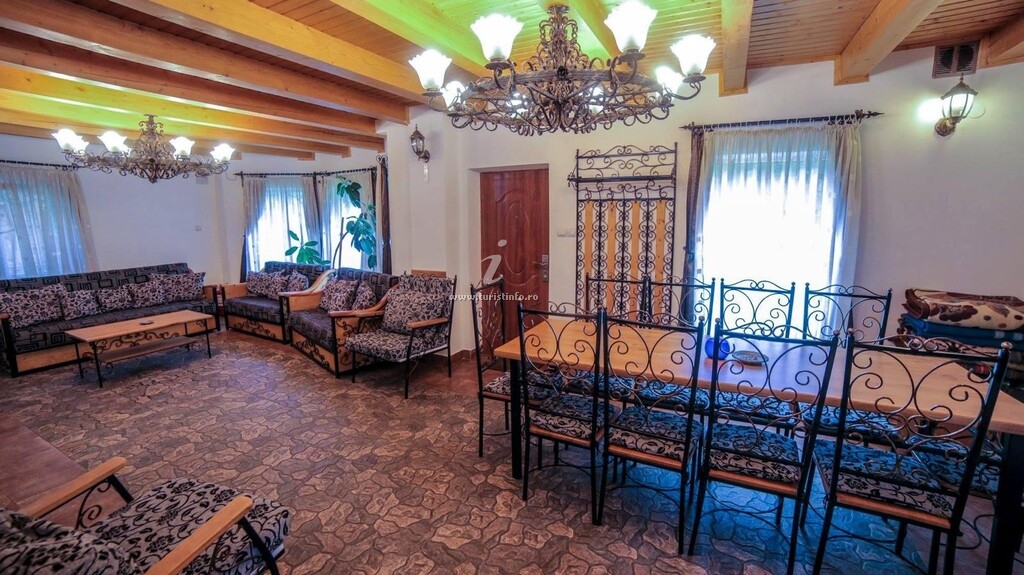 Camere de închiriat Casa Csiki