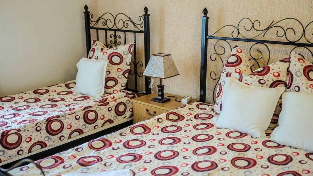 Camere de închiriat Casa Csiki
