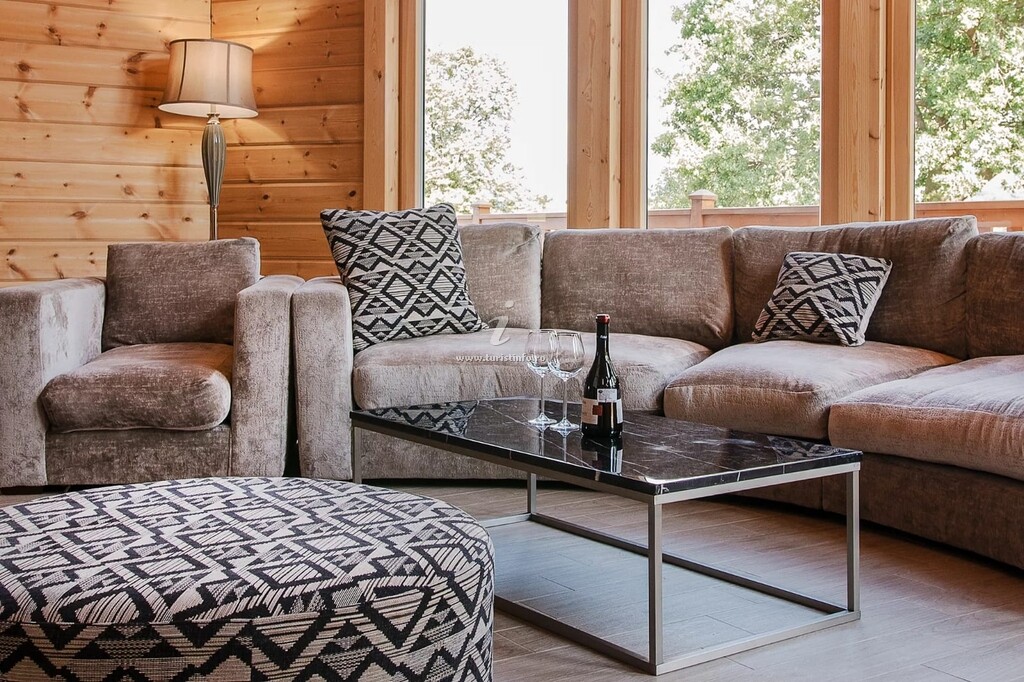 Cabana Transylvania Mountain Chalet