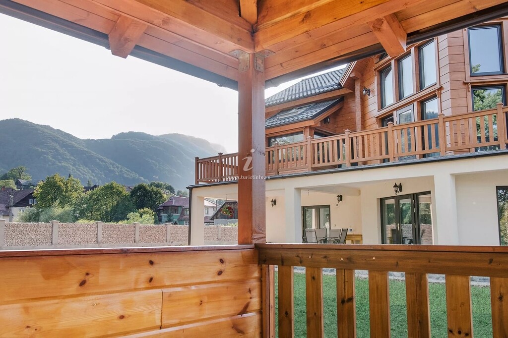 Cabana Transylvania Mountain Chalet