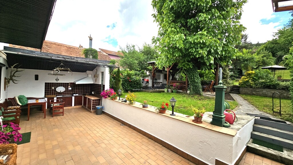 Pensiunea Casa Vânătorului