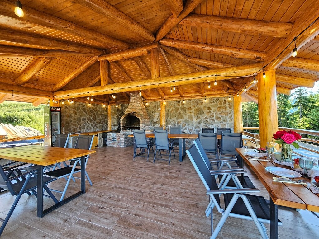 Cabana Fox Wood House