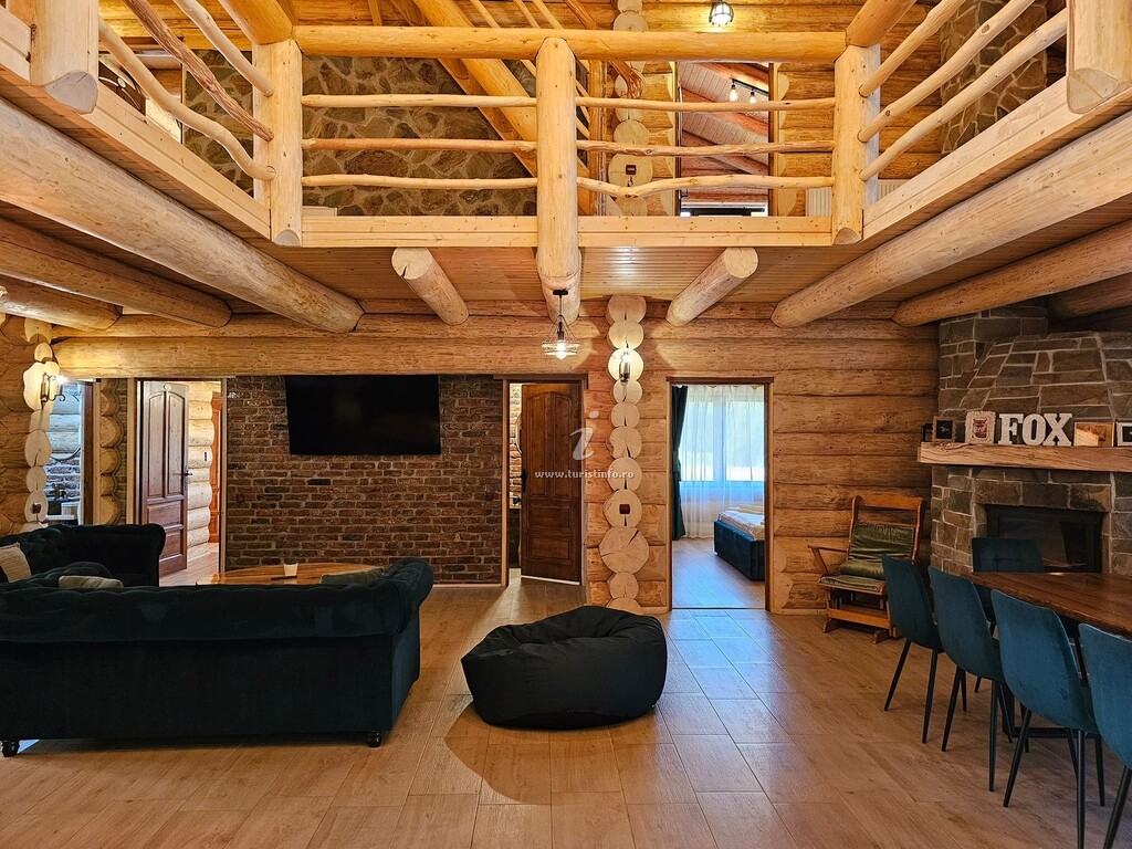 Cabana Fox Wood House