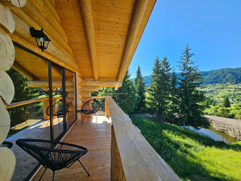 Cabana Fox Wood House