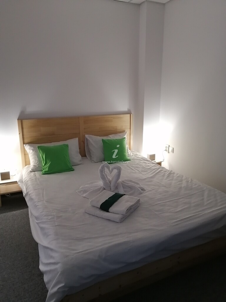 Camere de închiriat Rex