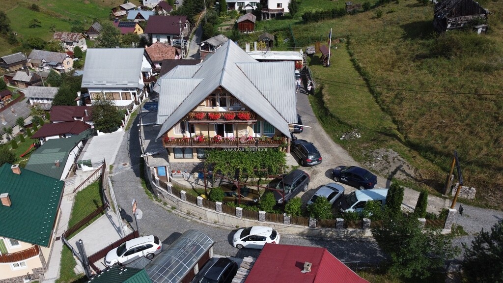 Pensiunea Casa Floarea