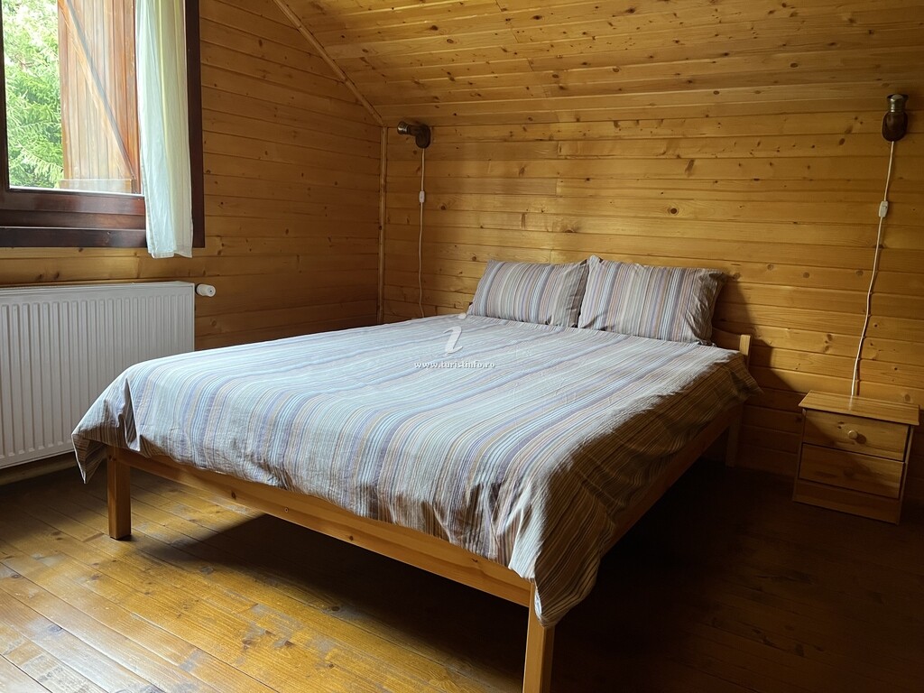 Casa de vacanță dintre Brazi