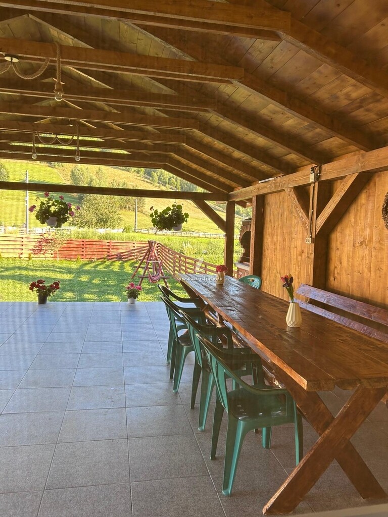 Casa de vacanță Casa de sub Stejari