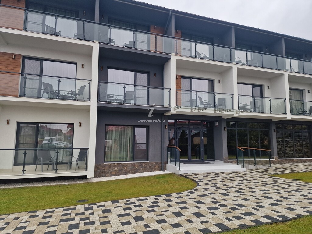 Pensiunea Anadi's