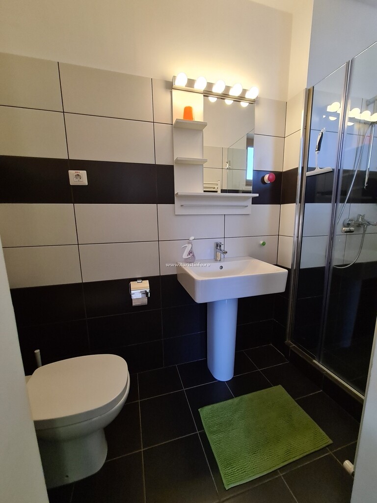 Camere de închiriat Laura Villa
