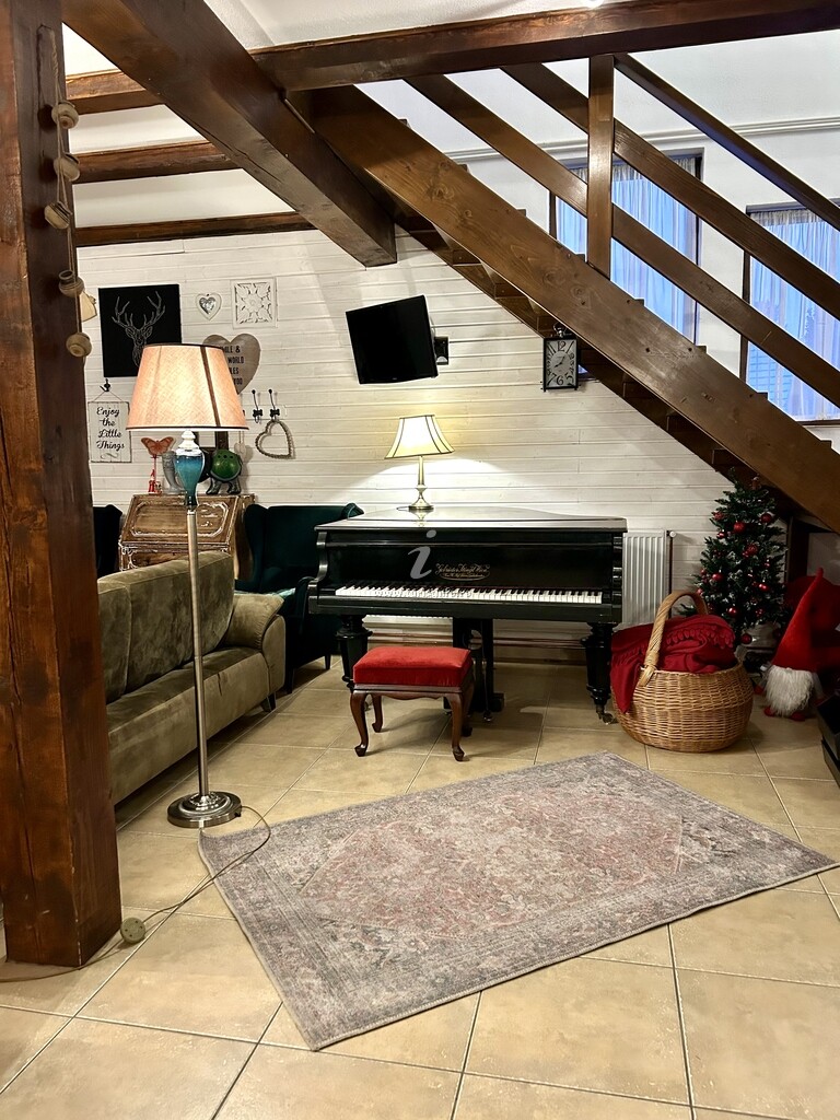 Casa cu Brâu
