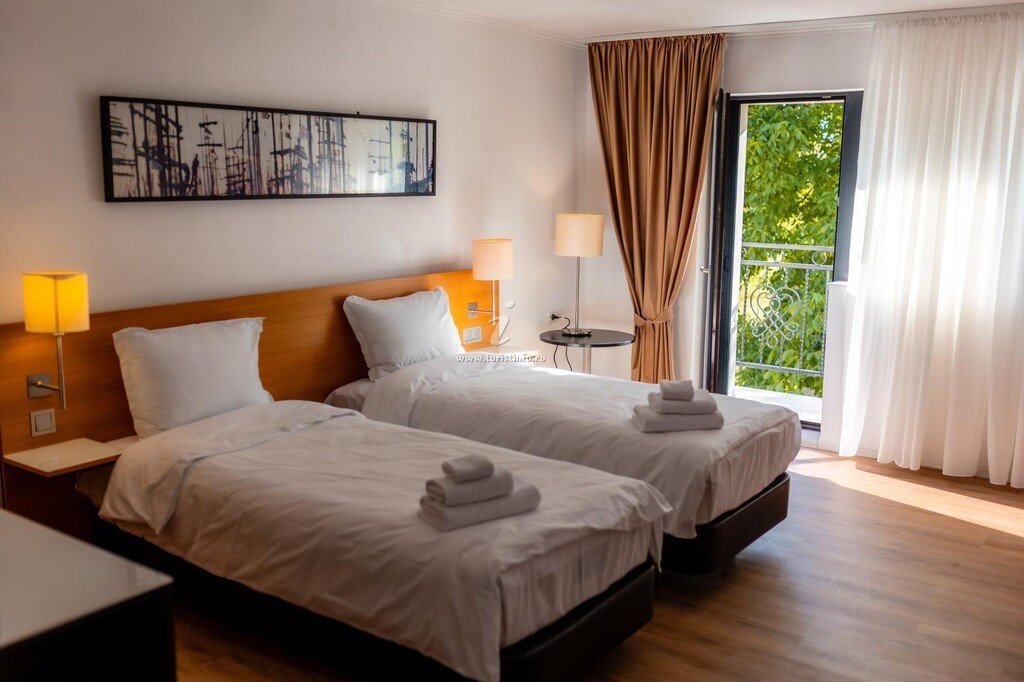 Hotel Chr Vista