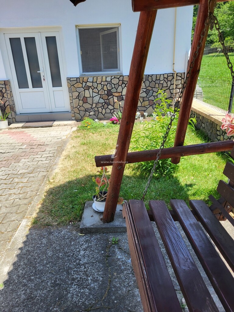 Camere de închiriat Casa Enea