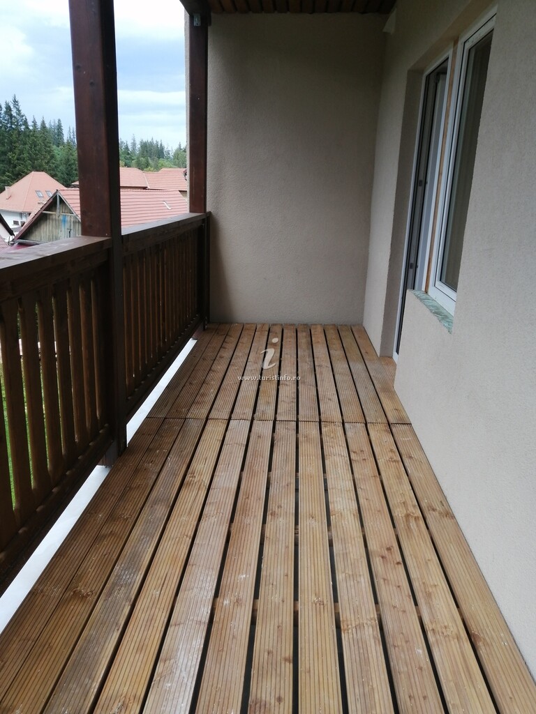 Camere de închiriat Rex