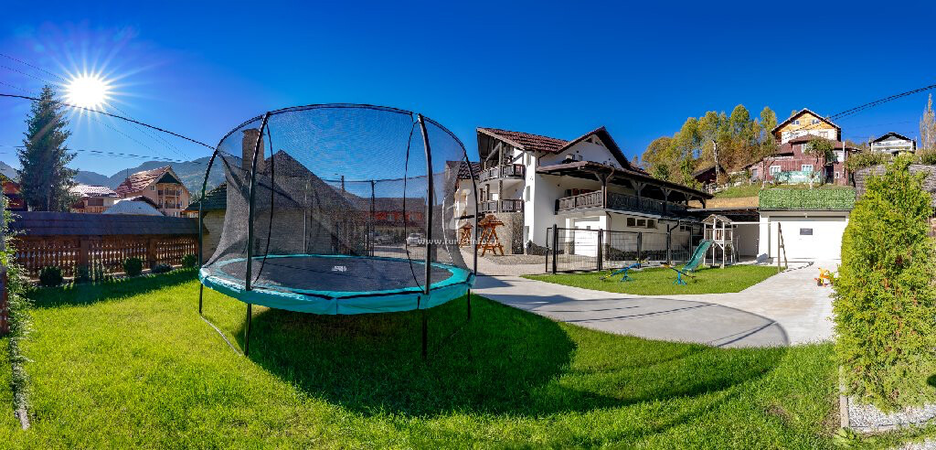 Camere de închiriat Poarta Maramureșană Complex Turistic