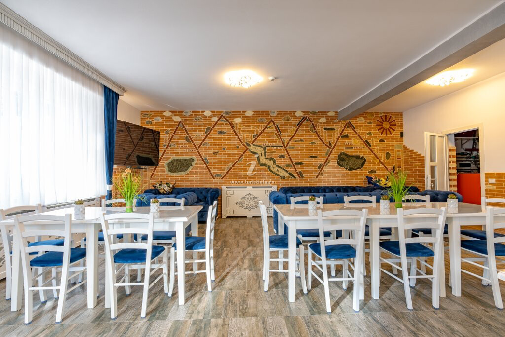 Camere de închiriat Poarta Maramureșană Complex Turistic