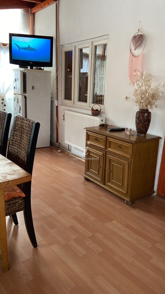 Camere de închiriat Casa cu Brazi