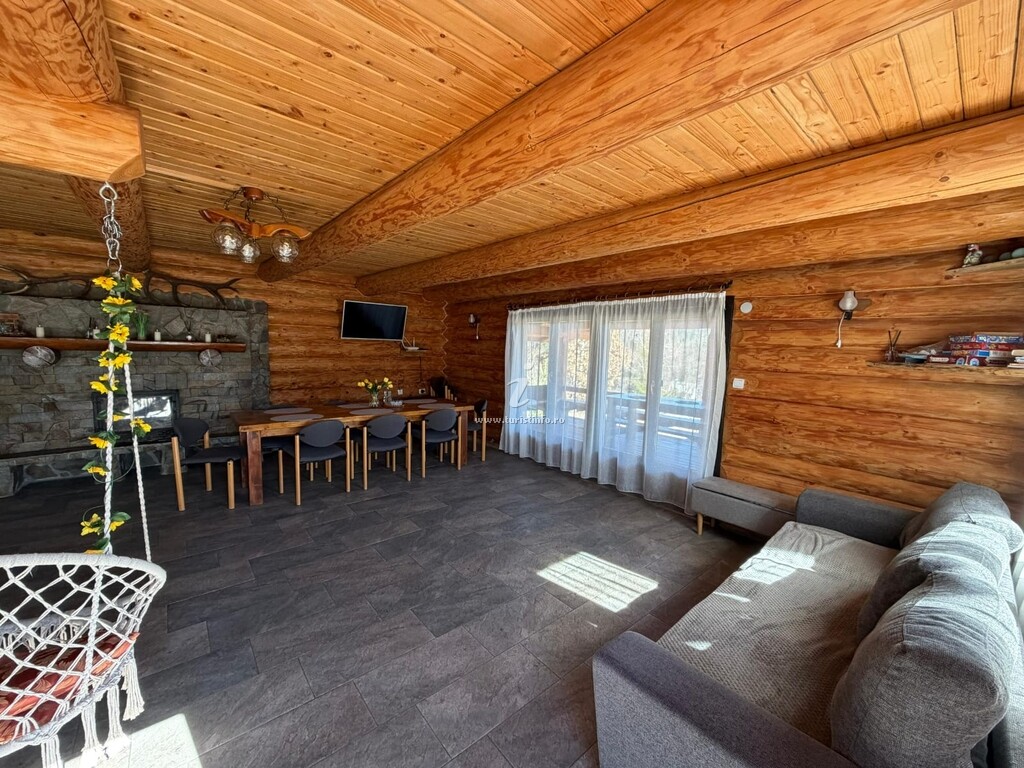 Cabana Karoly