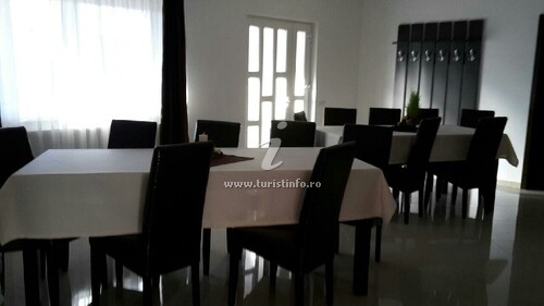 Camere de închiriat Casa Happy