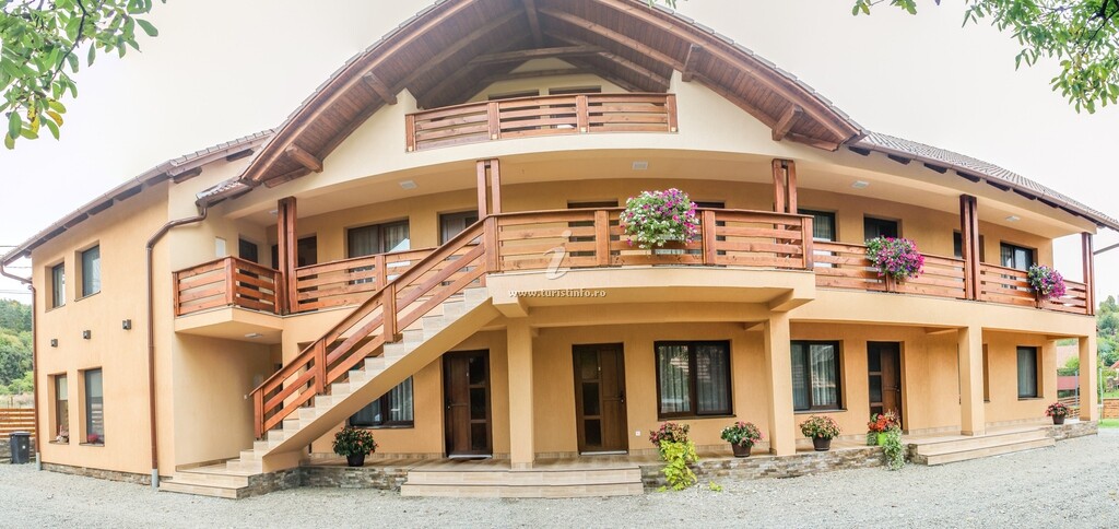Camere de închiriat Casa Barbara