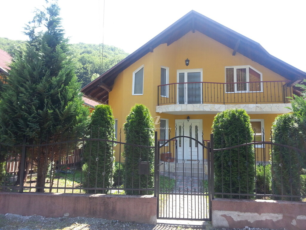 Casa Brad