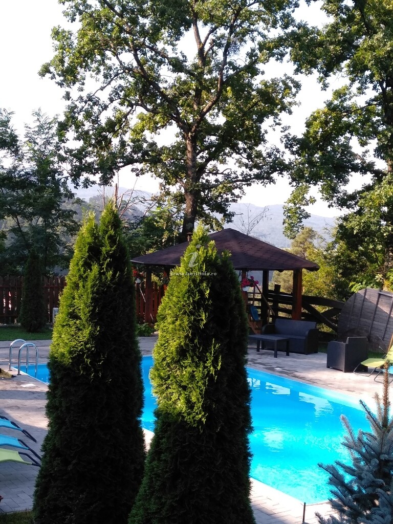 Camere de închiriat Casa Happy