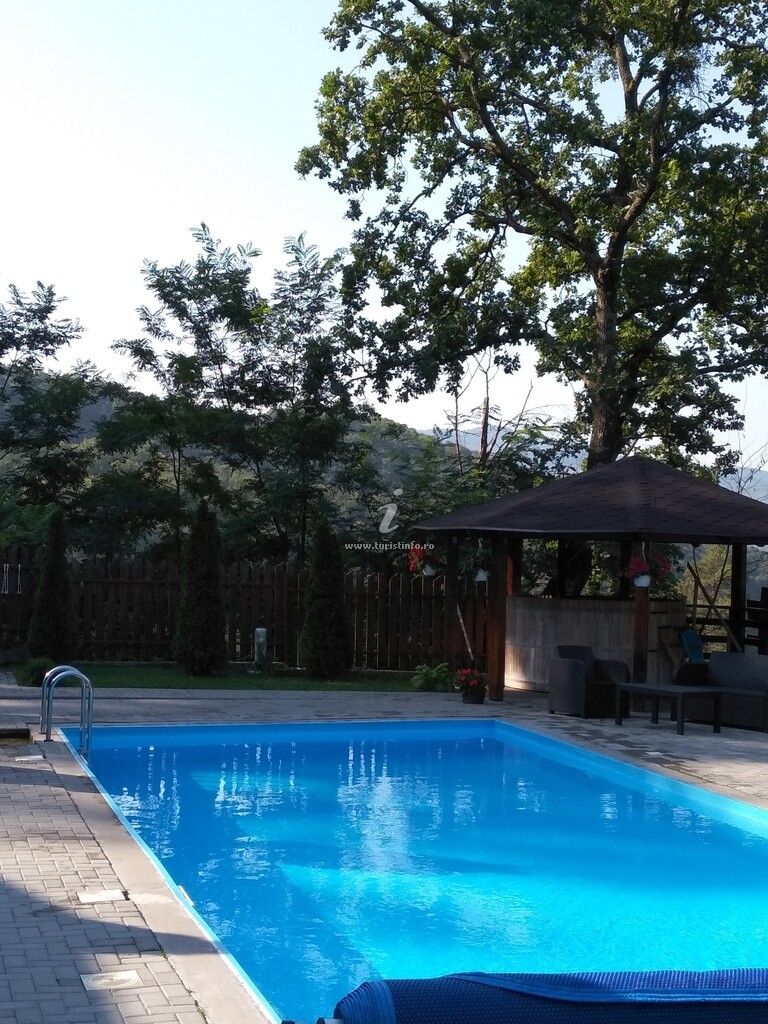 Camere de închiriat Casa Happy