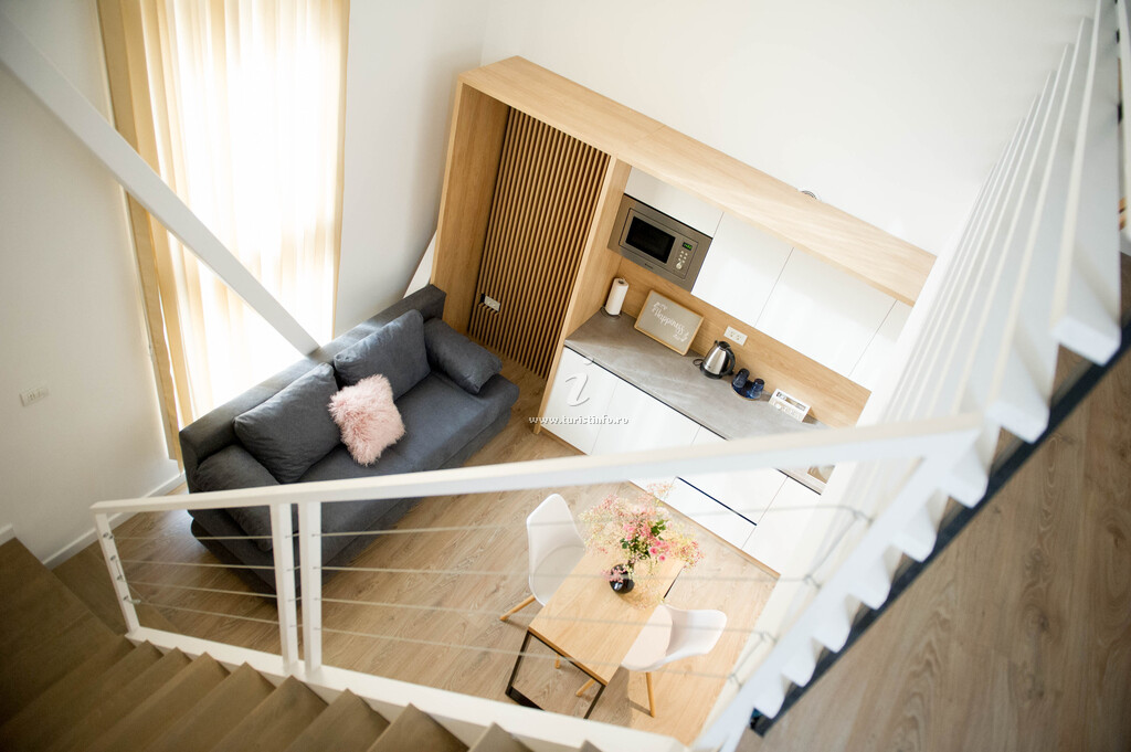 Complex Friends Residence