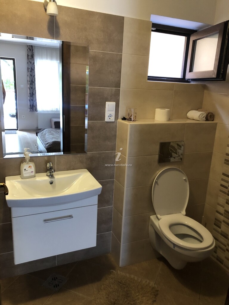 Camere de închiriat Casa Barbara