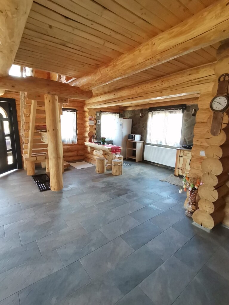 Cabana Karoly