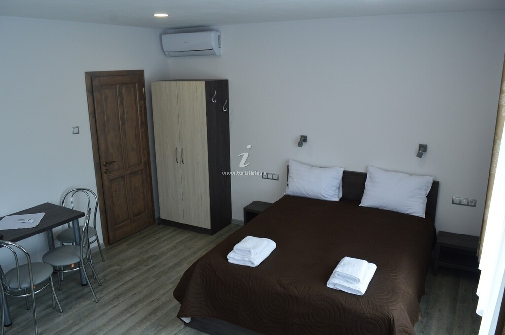 Apartament Cazare 77