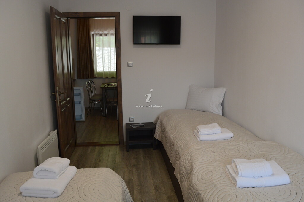 Apartament Cazare 77