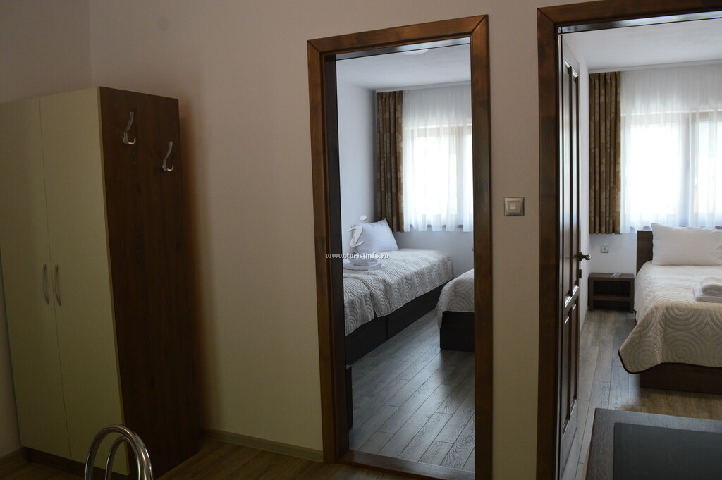 Apartament Cazare 77