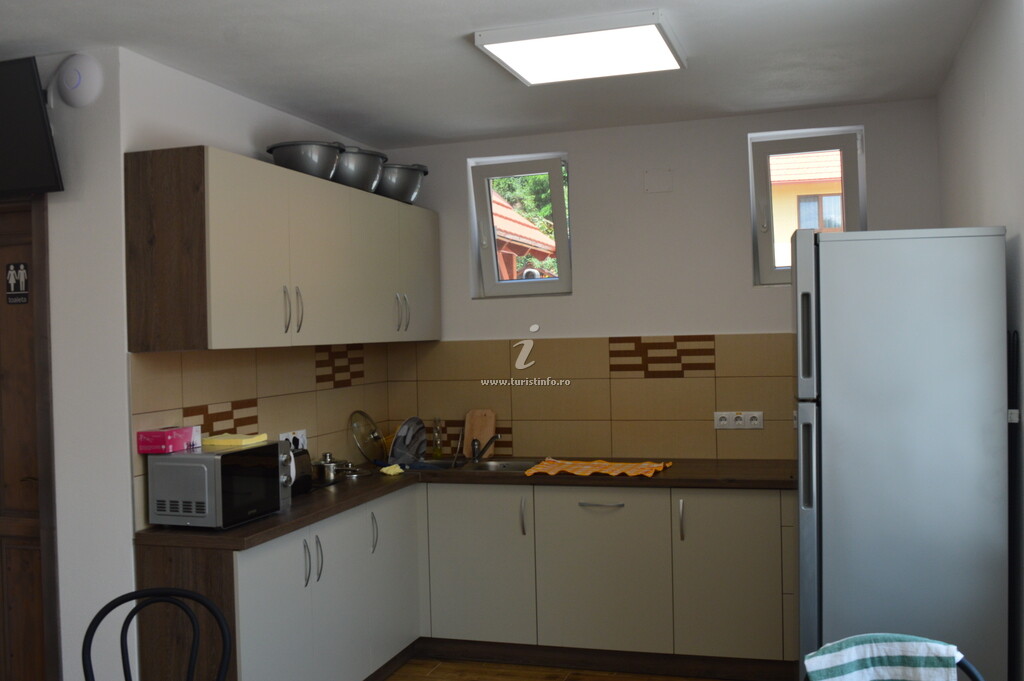 Apartament Cazare 77