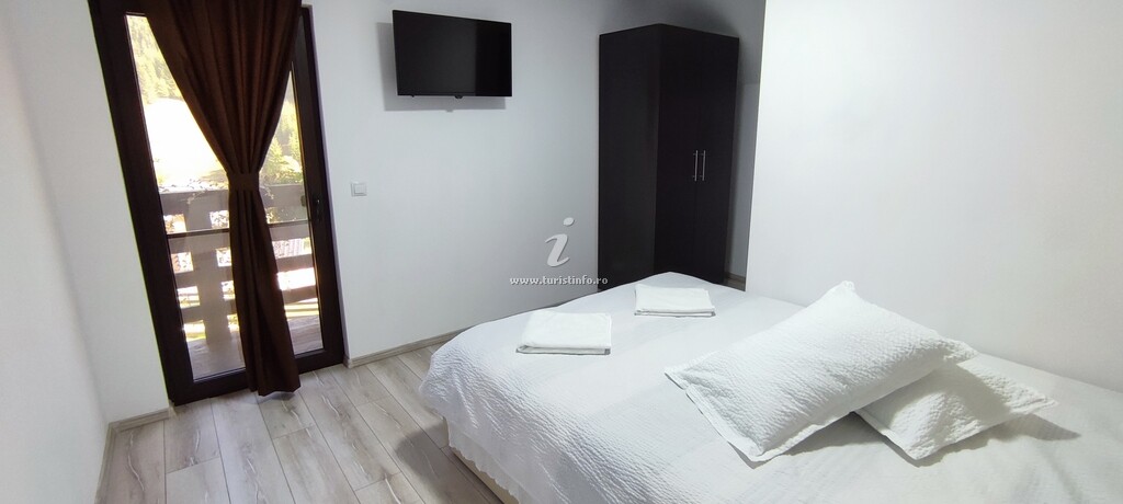 Casa dintre Brazi